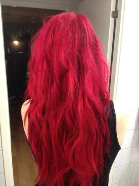 Half Shaved, Bright Red Hair, Alternative Hair, Dye My Hair, Red Hair Color, Mermaid Hair, Hair Envy, Shaved Hair, Grunge Hair