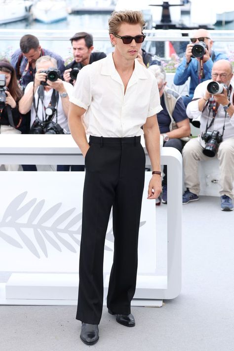 Cocktail Theme Outfits Men, Men On The Red Carpet, Suits Men Outfits Style, Cannes Mens Fashion, Suits Casual Men, Cannes Film Festival Men, Hollywood Red Carpet Outfit Men, Hollywood Glam Outfit Men, Mens Fashion Red Carpet