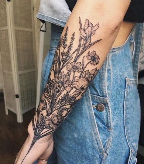 Black And White Nature Tattoo Sleeve, Pnw Floral Tattoo, Forest Inspired Tattoo Sleeve, Feminine Nature Sleeve Tattoo, Women Tattoos Nature, Botanical Illustration Tattoo Sleeve, Flower Fill In Tattoos Sleeve, Fern And Floral Tattoo, Woodsy Sleeve Tattoo Women