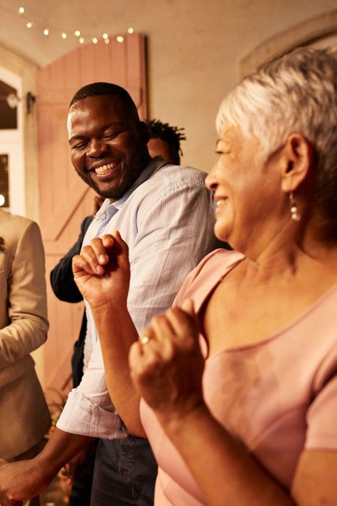 Bride's Mother Surprises Her With ABBA-Inspired Flash Mob During Her Wedding Reception Groom Style Wedding, Bride’s Mother, Frankie Valli, 2025 Wedding, Wedding Entrance, Flash Mob, Wedding Attire Guest, Bridal Fashion Week, Stevie Wonder