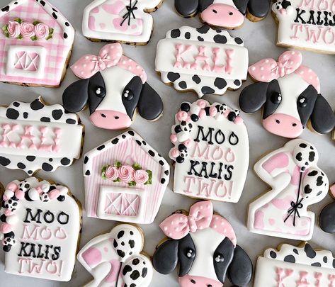 Moo Moo Kali’s Two! 🐮 . . . #cowcookies #2ndbirthday #moomoo #birthdaycookies #kidsparty #sweetaudrinas #cookies #texascookier… | Instagram Moo Moo Two Birthday, Cow Cookies 2nd Birthday, Moo Moo I’m Two Cookies, Moo Moo Look Whos 2 Birthday, Moo Moo Im Two Cookies, Moo Moo Im Two Birthday Cake, Moo Moo I'm Two Birthday Food, Moo Moo I’m Two Birthday Party, Moo Im Two