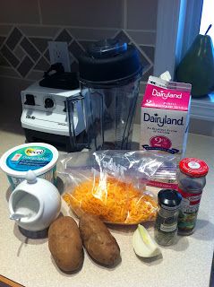 Cooking Illustrated: Loaded Baked Potato Soup made in a Vitamix Blender- Made this the first night with leftover baked potatoes and added leftover chicken breasts, peas, and carrots. So freaking good! Vitamix Food Processor, Vitamix Soup Recipes, Vitamix Soup, Leftover Baked Potatoes, Blender Soup, Vitamix Smoothies, Blendtec Recipes, Leftover Chicken Breast, Peas And Carrots