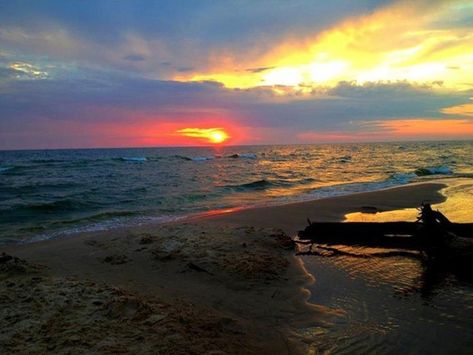 Your Ultimate Muskegon Bucket List Midwest Vacations, Muskegon Michigan, Michigan Adventures, Michigan Road Trip, Fall Camping, Grand Haven, Pure Michigan, Life Time, Lake Michigan