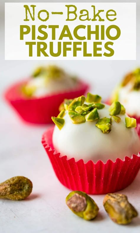 White Chocolate Pistachio Truffles, Chocolatier Recipes, Pistachio Truffles, Easy Food Gifts, Nuts Recipes, Quick And Easy Food, Truffle Recipe Easy, No Bake Truffles, Truffle Recipes