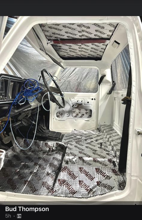 Square Body Stepside, Obs Ford Interior Mods, Obs Chevy Interior, Truck Interior Ideas, 80s Chevy Truck, Ford F150 Interior, Ford F150 Custom, Ford Crew Cab, Ford Obs