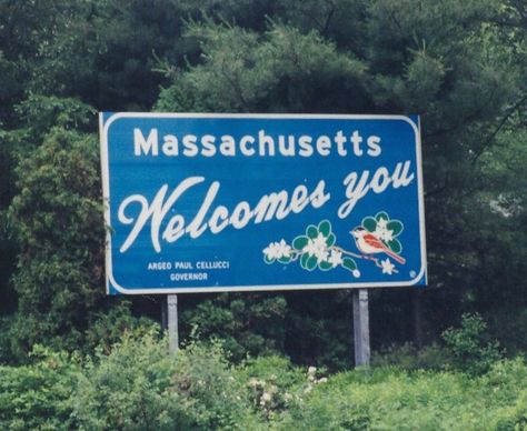 Masshole - ‘Cause sometimes our neighbors to the south are… well, you get the idea. Boston Conservatory, Visiting Boston, New England States, State Signs, States In America, Boston Massachusetts, 50 States, In Boston, Rhode Island