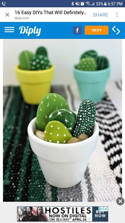 Painted Rock Cactus, Rock Cactus, Cactus Craft, Hantverk Diy, Faux Cactus, نباتات منزلية, Cactus Diy, Mini Cactus, ดินปั้น Polymer Clay