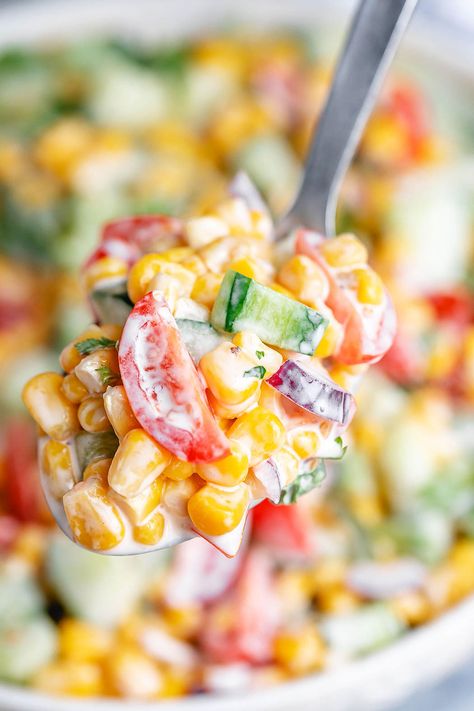 Creamy Corn Salad - #corn #salad #eatwel1101 #recipe - This crowd-pleasing fresh corn salad has amazing fresh flavor! Perfect for Potlucks and BBQs. - #recipe by #eatwell101 Corn And Apple Salad, Cauliflower Corn Salad, Creamy Corn Salad Recipe, Cucumber Corn Salad Recipes, Best Corn Salad Recipe, Creamy Corn Salad, Sweet Corn Salad Recipe, Corn Salad Recipe Easy, Potato Salad Recipes