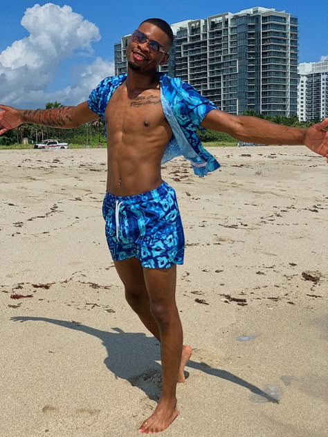 Miami Beach Outfits Men, Pool Outfit Ideas Men, Men’s Vacation Fits, Black Man Beach Outfit, Pool Fits Men, Male Cruise Outfits, Black Guy Vacation Outfits, Men Vacation Outfits Beach Black Men, Vacation Fits Men