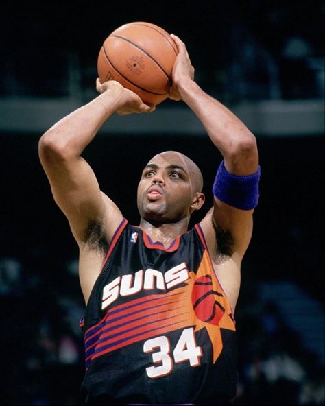 Charles Barkley Suns, Suns Wallpaper, His Ring, Best Nba Players, Basketball Baby, Charles Barkley, All Nba Teams, Basketball Star, Nba Legends