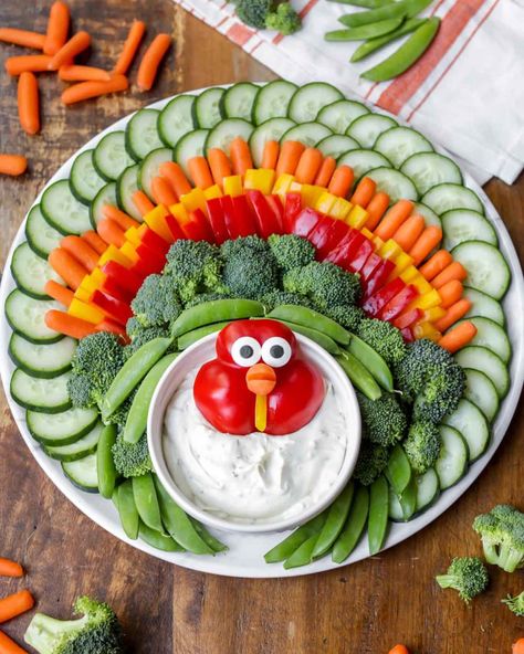 Thanksgiving Vegetable Tray, Turkey Vegetable Tray, Thanksgiving Veggie Tray, Turkey Veggie Tray, Thanksgiving Veggies, Thanksgiving Vegetables, Thanksgiving Snacks, Thanksgiving Food Sides, Thanksgiving Appetizer Recipes