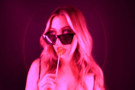 Photoshoot, editorial, sunglasses, lollipop, neon Lollipop Pose, Lollipop Photoshoot, Photoshoot Lookbook, Studio Photoshoot Ideas, Easy Does It, Studio Photoshoot, Editorial Photography, Lollipop, Editorial