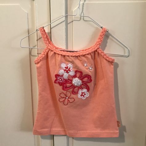 Coral Tank With Braided Straps. Flowers With Small Beads On Front. Pumpkin Patch Brand. 95% Cotton & 5% Elastane. Coral Top Outfit, Orange And Pink Outfit, Coral Summer Outfits, Pumpkin Patch Shirts, Gyaru Art, Coral Outfit, Vintage Kids Clothes, Coral Tank, Coral Flower