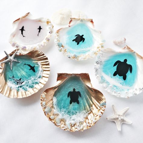 Seashell Epoxy Art, Epoxy Resin Crafts Ocean, Epoxy Resin And Sea Shells, Epoxy Resin Seashells, Sea Shell Resin, Resin Geode Art, Ocean Shells, Jewelry Trays, Nurse Shark