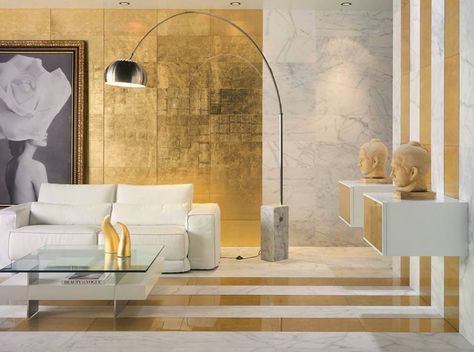 Eye For Design: Decorate With The White And Gold Combination For Trendy Interiors Gold Living Room Walls, Glamorous Interiors, Trendy Interiors, Gold Living, Contemporary Tile, Living Room Tiles, Gold Living Room, Tiles Design, Gold Interior