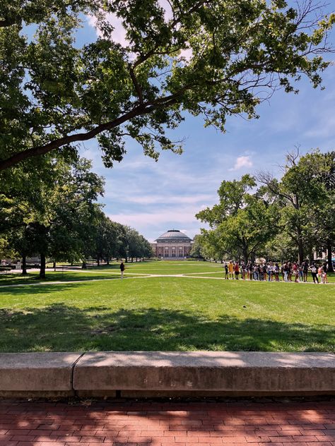 University Of Illinois Aesthetic, Uiuc Campus Aesthetic, Uiuc Aesthetic, Uiuc Campus, College Core, Campus Aesthetic, Twenty Twenty, Visit Chicago, Going To University