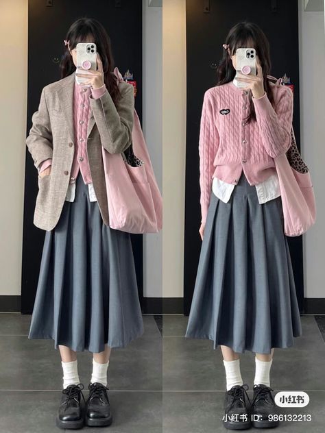 Long Skirts Styling, Curvy Korean Outfits, Japanese Modest Fashion, Long Gray Skirt Outfit, Long Pleated Skirt Outfit, Gray Long Skirt, Grey Long Skirt, Gray Outfit, Modest Girly Outfits