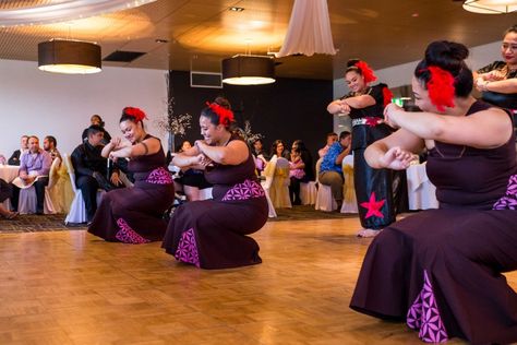 11 unique traditions from Samoan weddings Samoan Wedding Traditions, Samoan Wedding Ideas, Samoan Wedding Dress, Samoan Dance, Samoan Wedding, Samoan Men, The Affair, Wedding Crashers, Island Fashion