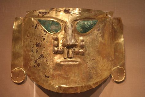 Gold Ceremonial Mask, La Leche Valley, A.D. 900-1100 Peruvian Mask, Glassell School Of Art, Aztec Civilization, Peruvian Art, Gold Mask, Prehistoric Art, Call Of Cthulhu, North Coast, Art Archive