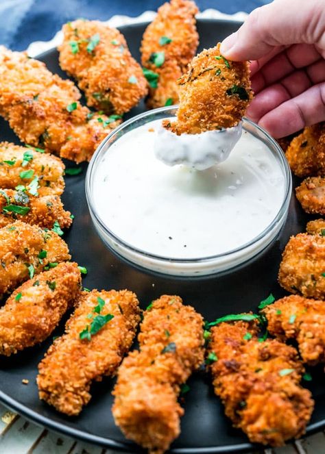 Parmesan Chicken Strips Chicken Wings Boneless, Boneless Bites, Wings Boneless, Ranch Parmesan Chicken, Pizza Chorizo, Mexican Churros, Comfort Chicken, Crumbed Chicken, Chicken Strip