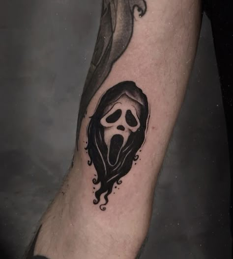 Scream Tatoos Ideas, Black Work Horror Tattoo, Ghostface Flash Tattoo, Ghost Face Tattoo Stencil, Scream Movie Tattoo, Tattoos Ghostface, Small Movie Tattoos, Scream Tattoo Ideas, Men's Chest Tattoo Ideas