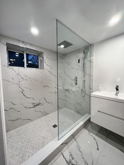 Shower Door Options Walk In, No Door Glass Shower Ideas, Shower Step Walk In, Master Bath Shower Door Ideas, Single Glass Panel Shower Door, Half Shower Door Walk In, Bathroom With No Tiles, Glass Shower No Door Walk In, Shower With Half Glass Door