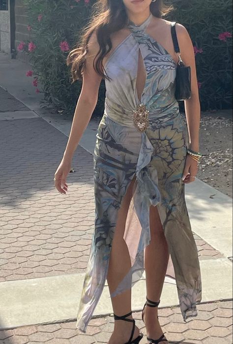 jaded london cindy plunge maxi dress, occasion dresses, ootd, cindy plunge dress, jaded london dresses, outfit inspo, party outfit inspo women Cindy Plunge Dress, Outfit Inspo Party, Outfit Inspo Women, Plunge Maxi Dress, Dress Occasion, Plunge Dress, Jaded London, London Dresses, Minimalist Style