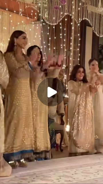 SHADI KI BATEIN on Instagram: "#wedding #dress #dance #viral #makeuptutorial #photography #trending" Wedding Dress Dance, 2024 Wedding Dress, Viral Dress, Shadi Dresses, Instagram Wedding, 2024 Wedding, Makeup Tutorial, Weddings, Wedding Dress