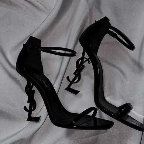 Saint Laurent Heels, High Heels Classy, Pretty Heels, Ysl Saint Laurent, Heels Aesthetic, Fashion Shoes Heels, Shoes Heels Classy, Ysl Heels, Heels Classy