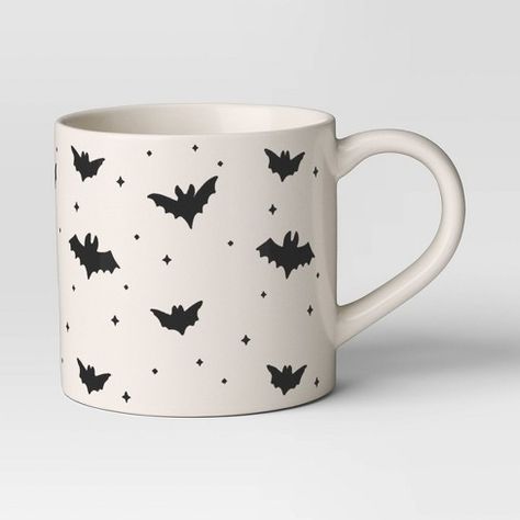 16oz Halloween Stoneware Mini Bat Pattern Mug - Hyde & EEK! Boutique™ Halloween Mug Designs, Halloween Mug Painting Ideas, Spooky Mugs, Halloween Strawberry, Bat Mug, Thrift Wishlist, Boo Baskets, Halloween Basket, Halloween Clay