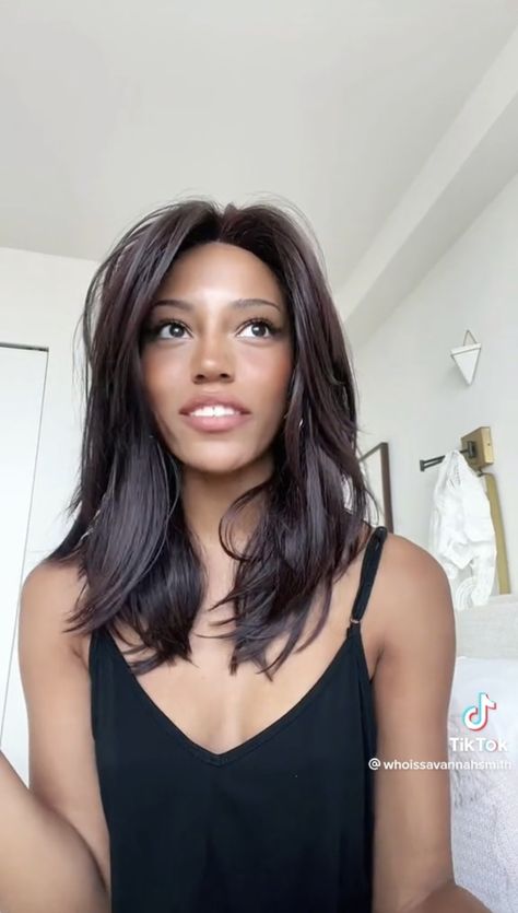 Dark Brown Mid Length Layered Hair, Mid Lenght Haircut Girl, Dark Brown Hair Medium Length, Hair Trims For Long Hair, Just Past Shoulder Length Hair, Dark Brown Mid Length Hair, Short Brown Hair Layers, Short Straight Brown Hair, Armpit Length Haircut With Layers