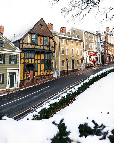 As a native Rhode Islander, calling Providence ‘home’ my entire life means that this time of year, I fin Rhode Island Winter, Sarah Patrick, Sarah Vickers, Kiel James Patrick, Classy Girls Wear Pearls, Dashing Through The Snow, New England Travel, Providence Rhode Island, James Patrick