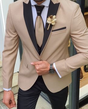 Groom Suits, Pants Gift, Mode Costume, Beige Wedding, Slim Fit Tuxedo, Wedding Suits Groom, Outfits Hombre, Stylish Suit, Bespoke Suit