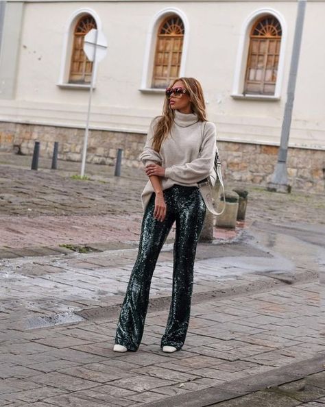 #BEAUTY, #RELATIONSHIPS #Fashion #Animals #Outfits #Winter Outfits #Animals Sequin Pants Casual Outfit, Black Sparkle Pants Outfit, Sparkle Pants Outfit, Black Sequin Pants Outfit, Sequins Leggings Outfit, Outfit Bogota, Sequins Pants Outfit, Flares Outfit, Black Sequin Pants