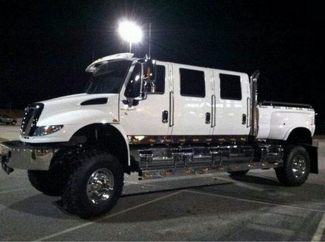 Ford F650, Trucks Ford, Custom Truck, Truck Yeah, I'll Wait, Truck Ideas, Large Cars, 4x4 Trucks, Work Truck