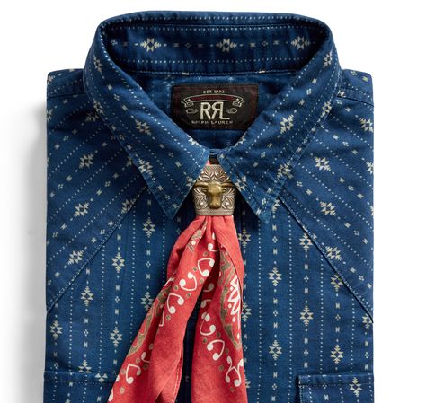 Bandana style with RRL shirt Double Rrl Ralph Lauren, Men’s Bandana Style, Cowboy Fit, Mens Sweat Suits, Bandanas Men, Bandana Tie, Bandana Style, Walking Outfits, Mode Hippie