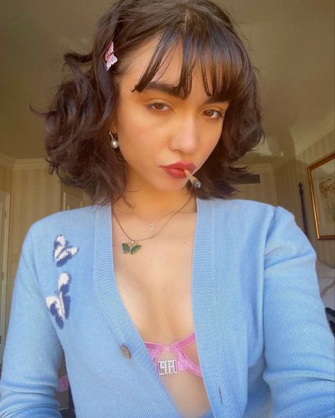 Rowan Blanchard serving the looks as always... Rowan Blanchard Aesthetic, Rowan Blanchard, Girl Meets World, Charli Xcx, Oui Oui, Woman Crush, Sabrina Carpenter, Celebrity Crush, Hair Inspo