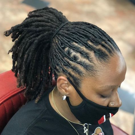 🗣 It’s NO rule that says you have to get a Style every time. sometimes it’s necessary to give your Locs a break from all the styles ,… Natural Locks Dreadlocks, Short Dreadlocks Styles, Beautiful Black Hair, Beautiful Dreadlocks, Short Locs Hairstyles, Faux Locs Hairstyles, Girls Natural Hairstyles, Loc Journey, Dread Hairstyles