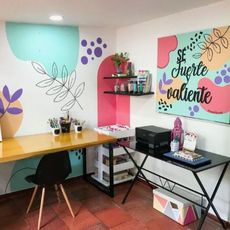 Studio Seni, Mini Home Office, Colorful Room Decor, Mini Home, Craft Room Design, Study Room Decor, Home Room Design, Home Office Design, Room Colors