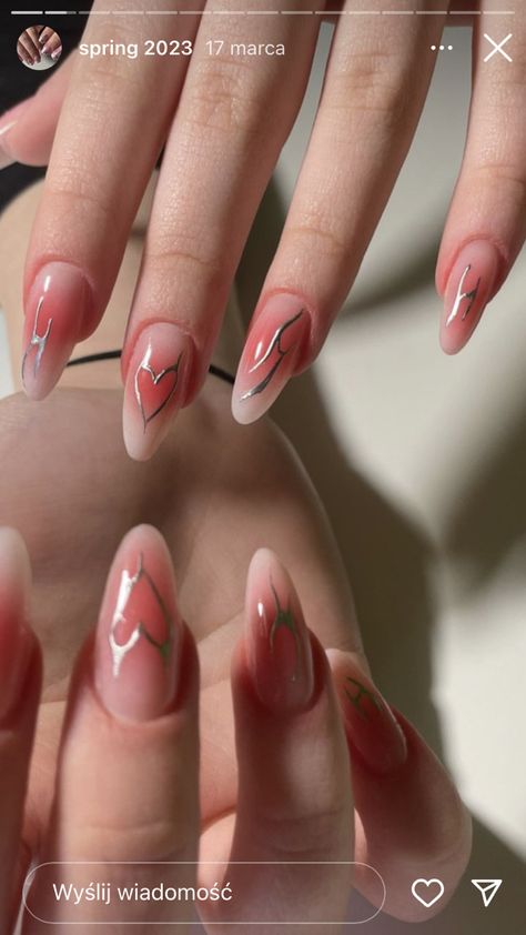 Liner Nail Art Design, Nail Inspo Trendy Almond, Halo Nail Designs, Newjeans Nails, Nails With Eyeshadow, Korean Nail Salon, Gel Nails Aesthetic, Eye Shadow Nails, Uñas Aesthetic