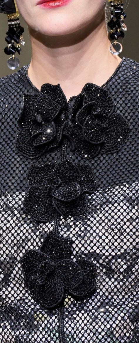 Armani Prive Fall 2023 Haute Couture Armani Prive, Couture Details, Embroidery Fashion, Giorgio Armani, Embroidery, Couture