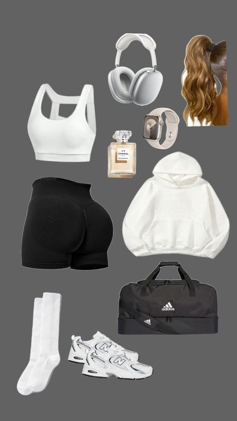 #gymgirl #gym #ootd #gymoutfit #selfcare #healthy #woman #girlboss #girlhood #girlblogger Autumn Gym Outfit, Body Gym Goals Plus Size, Outfits For Gym At School, Workout Outfits Women Gym, Gym Winter Outfits, Winter Gym Fits, Gym Class Outfits, Gym Fits Aesthetic Women, Gym Clothes Aesthetic