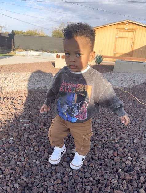 Toddler Streetwear, Boy Streetwear, Toddler Photos, Boy Toddler, Baby Fits, Toddler Boy Fashion, Kids Style, Toddler Boy Outfits, Baby Life