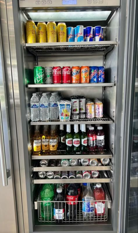 Full Fridge Aesthetic, Drink Fridge Aesthetic, Drink Fridge Organization, Drinks Refrigerator, Dream Fridge, Big Refrigerator, Big Fridge, Refrigerator Ideas, Drinks Fridge