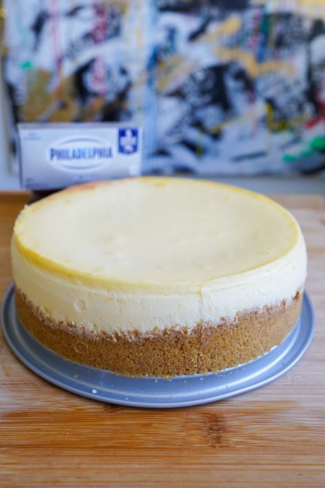 New York Style Cheesecake 11 Inch Cheesecake Recipe, Ny Cheesecake Recipe, New York Style Cheesecake Recipe, Easy Home Meals, Ny Cheesecake, Cheesecake Easy, Enchilada Bake, Cheesecake Mix, Cheesecake Recipes Classic