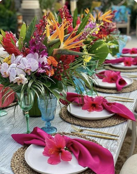 Jamaican Party, Pretty Tablescapes, Tropical Wedding Centerpieces, Harvest Bowl, Tropical Wedding Theme, Tropical Florals, Dinner Decor, Luau Theme Party, 50th Bday