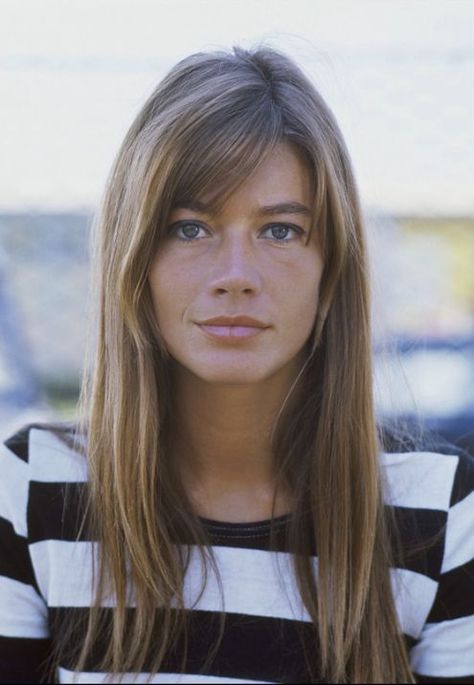 Girl With Acne, Francoise Hardy, Kkw Beauty, Super Hair, Brunette Highlights, French Girls, Haircuts With Bangs, Long Hair Cuts, Makeup Skin Care