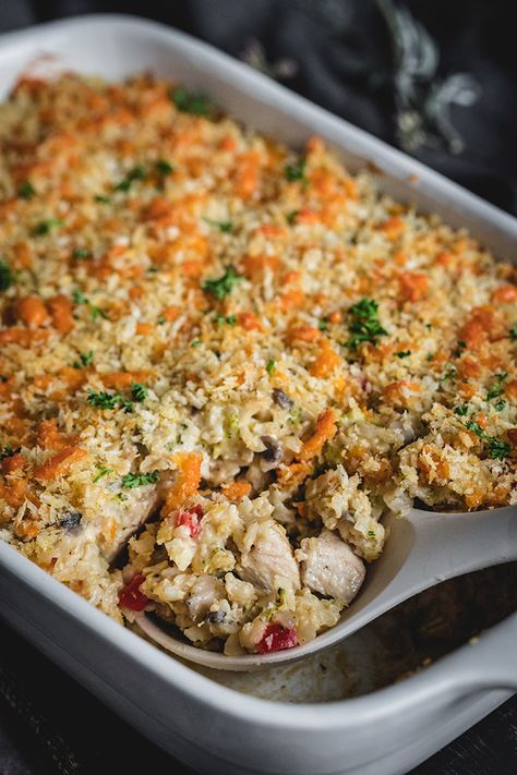 Creamy, cheesy, and comforting dishes don’t have to be guilty pleasures and this healthy chicken and brown rice casserole is a perfect example. Packed with vegetables, mushrooms, lean chicken, and healthy brown rice, it’s a great dinner option the whole family will love. #chicken #brownrice #casserole #healthy Brown Rice Casserole Recipes, Warming Recipes, Healthy Brown Rice, Chicken Casserole Recipes Healthy, Casserole Healthy, Healthy Chicken Casserole, Vegetable Casserole Recipes, Healthy Casserole Recipes, Chicken Tikka Masala Recipes