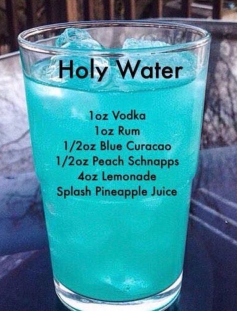 Vodka drink recipe 21st Ideas, Magic Potions, Cocktail Drinks Alcoholic, Blue Drinks, Mixed Drinks Alcohol, Yummy Alcoholic Drinks, Liquor Drinks, Peach Schnapps, Boozy Drinks