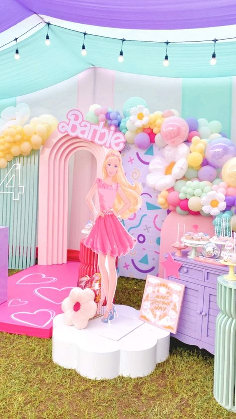 Barbie Display, Barbie Party Decorations, Birthday Barbie, 4 Birthday, Pastel Party, Barbie Theme, Barbie Cake, Barbie Birthday, Barbie Party